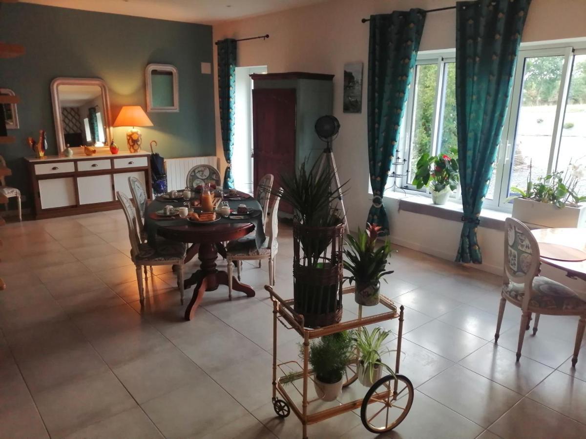 Le Douetaux Chambres D'Hotes La Baussaine Exteriör bild